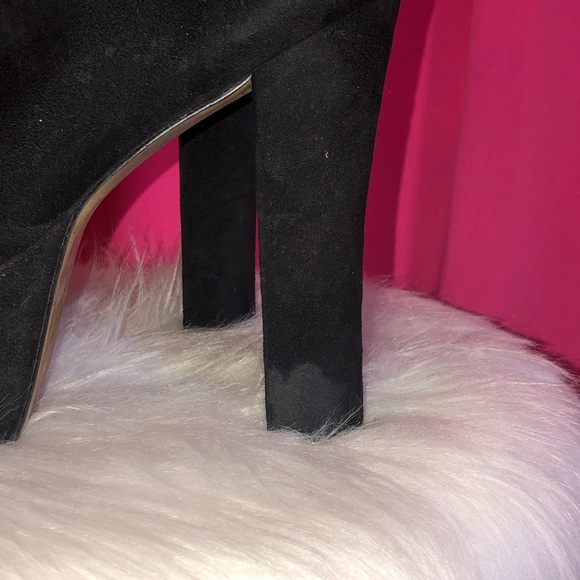 Platforms - Picture 2 of 5